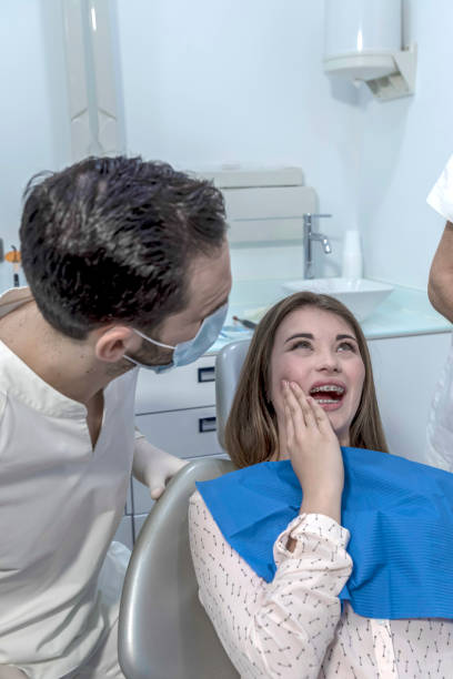 Best Broken or Chipped Tooth Repair in Algona, WA